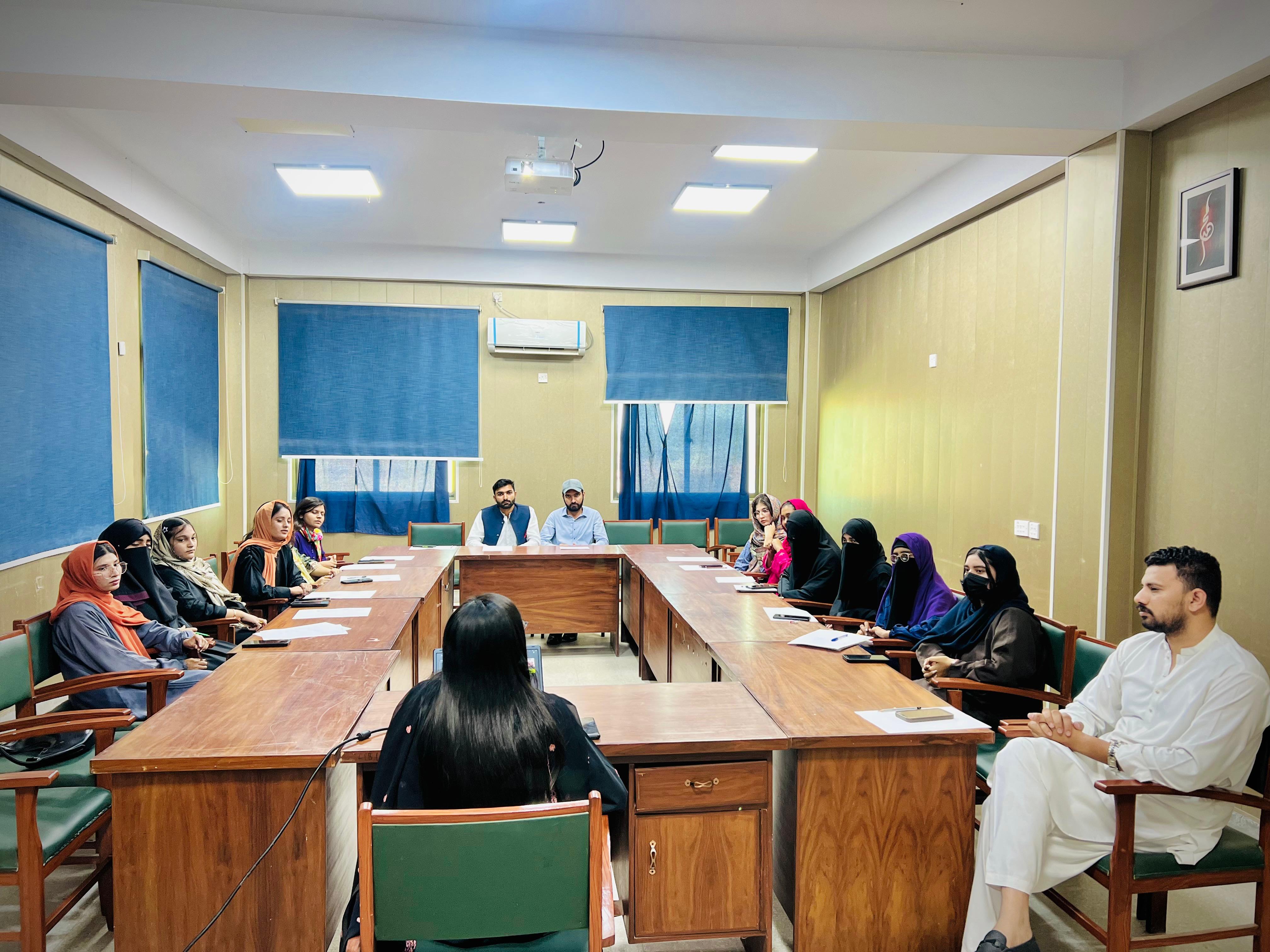 Literary Circle | Group Discussion Session